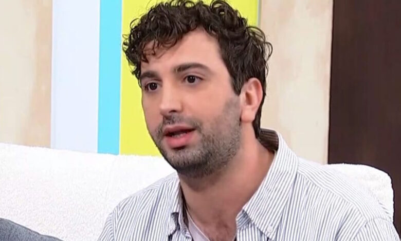 Μάριο-Μπανούσι:-«Μεγάλωσα-στην-Αλβανία-και-όταν-ήρθα-στην-Ελλάδα-μου-φάνηκε-ένας-άλλος-κόσμος»