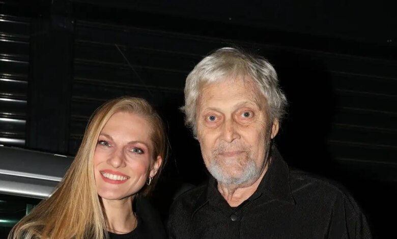 Σάρα-Εσκενάζυ:-Η-πρώτη-ανάρτηση-για-το-θάνατο-του-πατέρα-της,-Αλμπέρτο-Εσκενάζυ-και-η-επιθυμία-της-οικογένειας