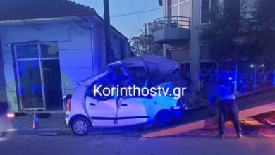 Βραχάτι:-Αυτοκίνητο-πέρασε-στο-αντίθετο-ρεύμα-και-καρφώθηκε-σε-δέντρο-–-Νεκρός-ο-48χρονος-οδηγός