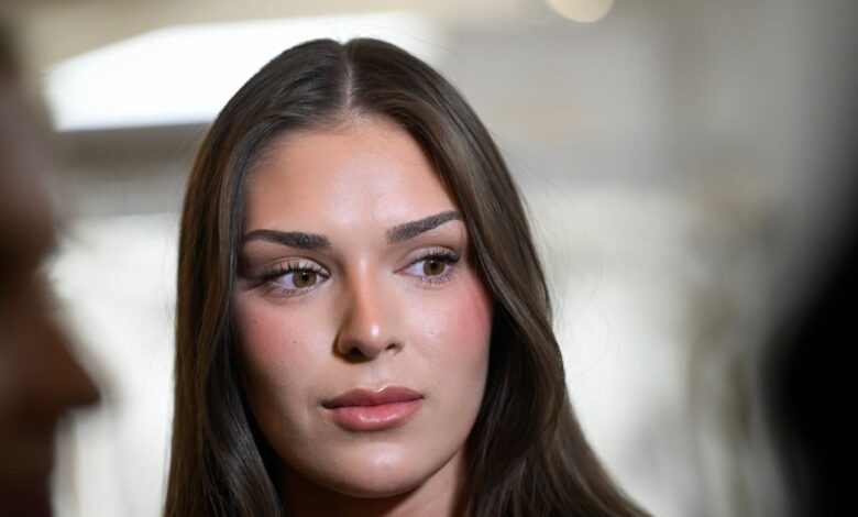 Πολιτική-θύελλα-μετά-τη-χειρονομία-της-Μις-Φινλανδία-Σάρα-Τζαφτσέ-με-τα-«σχιστά-μάτια»