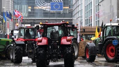 Αγρότες-στα-κάγκελα-σε-όλη-την-Ευρώπη-–-Δεν-είναι-«ελληνική-ιδιαιτερότητα»