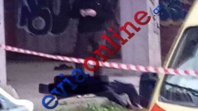 Εύβοια:-Νεκρός-άνδρας-σε-πιλοτή-πολυκατοικίας-στο-κέντρο-της-Χαλκίδας-–-Εικόνες-που-σοκάρουν