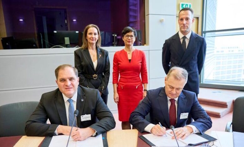 ΑΑΔΕ:-Συμφωνία-Ελλάδας-–-Αλβανίας-για-τους-«Πράσινους-Διαδρόμους»