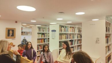 Γρίφοι,-δράση-και-χριστουγεννιάτικη-διάθεση-στη-Βιβλιοθήκη-Καλαμπάκας