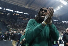 Ο-Λεσόρ-ανέβηκε-στο-αυτοκίνητό-του-και-τραγούδησε-«βουντού-–-βουντού»-με-τους-φίλους-του-Παναθηναϊκού