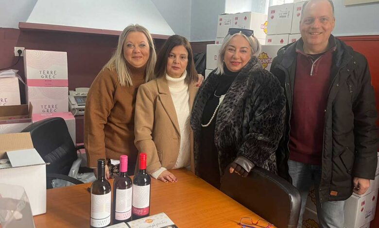 Ανταλλαγή-ευχών-και-δώρων-από-τον-Σύλλογο-Δημοτικών-Υπαλλήλων-Τρικάλων