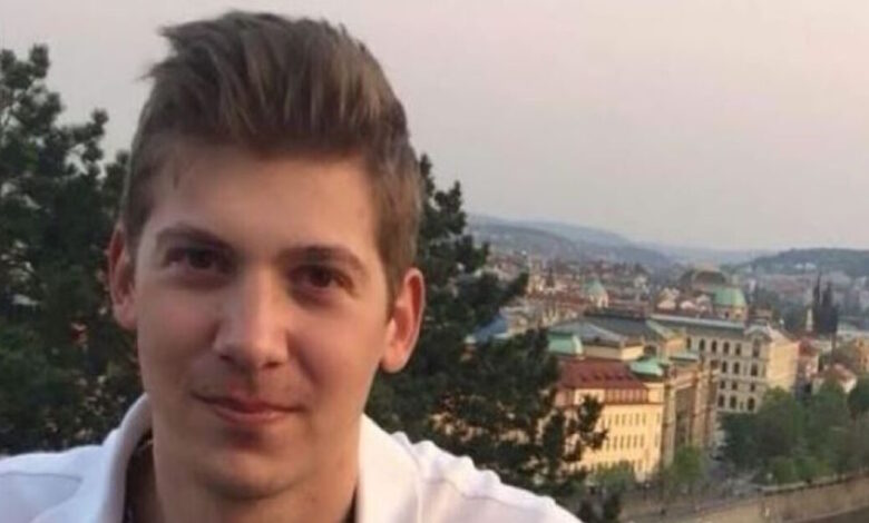 Χανιά:-2,5-χρόνια-φυλακή-στον-καθηγητή-με-την-κβαντική-μηχανή-που-έπεισε-την-οικογένεια-του-εξαφανισμένου-γιατρού-ότι-μπορεί-να-βοηθήσει