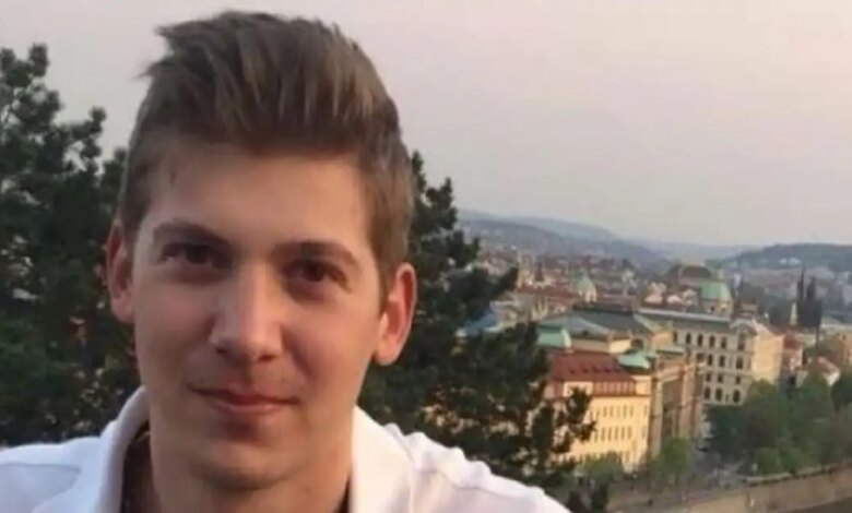 Χανιά:-2,5-χρόνια-φυλακή-στον-καθηγητή-με-την-κβαντική-μηχανή-που-έπεισε-την-οικογένεια-του-εξαφανισμένου-γιατρού-ότι-μπορεί-να-βοηθήσει