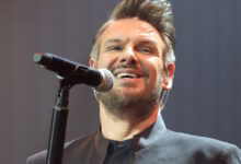 Ο-Πάνος-Κιάμος-κυκλοφόρησε-το-νέο-του-τραγούδι-με-τίτλο-«Αυτό-είναι-σωστό»-που-είναι-ένα-«εκρηκτικό»-τσιφτετέλι 