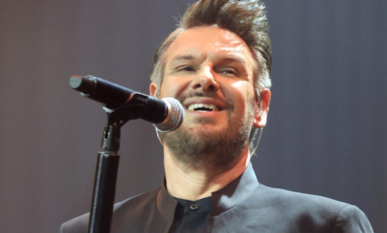 Ο-Πάνος-Κιάμος-κυκλοφόρησε-το-νέο-του-τραγούδι-με-τίτλο-«Αυτό-είναι-σωστό»-που-είναι-ένα-«εκρηκτικό»-τσιφτετέλι 