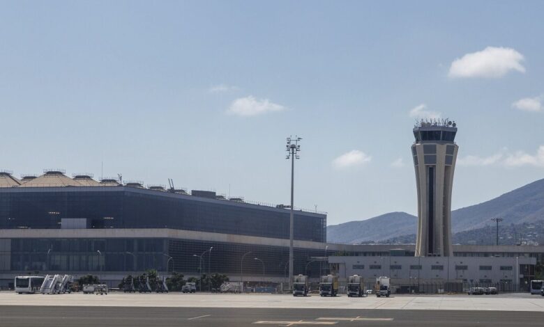 Ισπανία:-Θρίλερ-σε-αεροπλάνο-στη-Μάλαγα-–-Επιβάτες-καταγγέλλουν-ότι-επιβίβασαν-νεκρή-ηλικιωμένη-λέγοντας-πως-είναι-απλώς-κουρασμένη