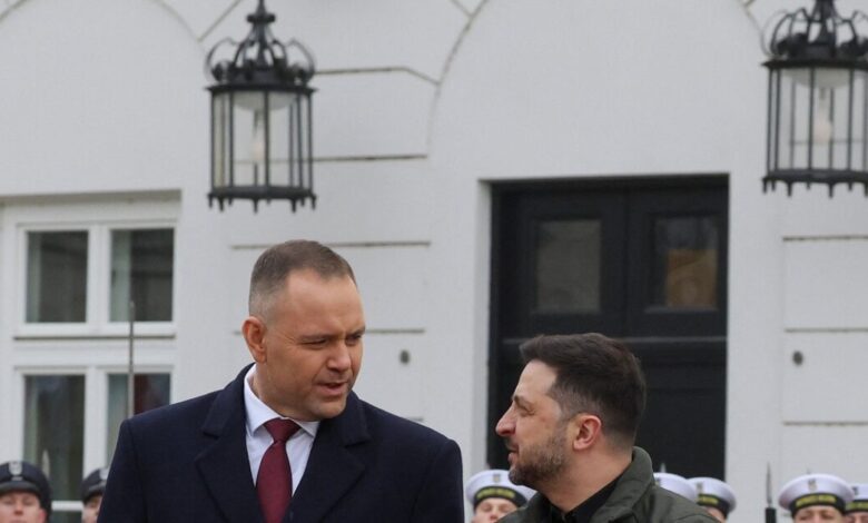 Ο-πρόεδρος-της-Πολωνίας-Κάρολ-Ναβρότσκι-κατηγόρησε-την-Ουκρανία-για-«αχαριστία»