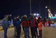 Οι-αγρότες-απέκλεισαν-την-υψηλή-γέφυρα-της-Χαλκίδας