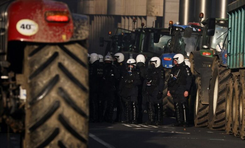 Η-κυβέρνηση-στη-Γαλλία-ζητά-χριστουγεννιάτικη-εκεχειρία-από-τους-αγρότες