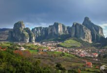 Θεσσαλία:-Το-νέο-Χωροταξικό-του-Τουρισμού-“κλειδώνει”-τα-κέρδη-για-τους-λίγους