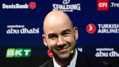 Ο-Βασίλης-Σπανούλης-έμεινε-έκπληκτος:-«Καλησπέρα-στον-κανέναν»-δήλωσε-σε-συνέντευξη-Τύπου-χωρίς-δημοσιογράφους