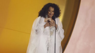 Η-Νταϊάνα-Ρος-κάνει-ντεμπούτο-σε-νέο-billboard-chart-με-το-κλασικό-τραγούδι-της-«upside-down»