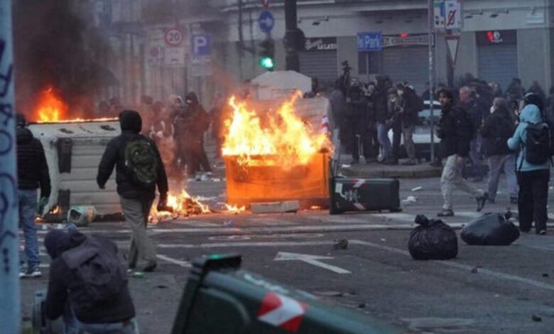 Τορίνο:-Επεισόδια-και-τραυματίες-σε-διαδήλωση-μελών-ακροαριστερού-«κοινωνικού-κέντρου»