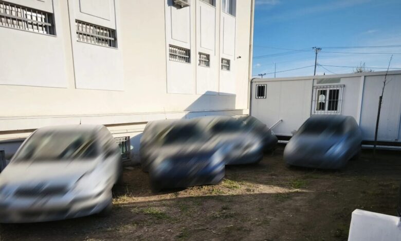 Συμμορία-«ρήμαζε»-αυτοκίνητα-στην-Αττική:-Τα-παραποιούσαν-και-τα-πουλούσαν-σε-ανυποψίαστους-πολίτες