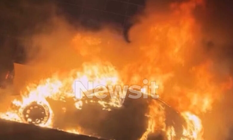 Φωτιά-σε-αυτοκίνητο-στην-Κηφισίας-στο-ύψος-της-Φιλοθέης-–-Μεγάλο-μποτιλιάρισμα