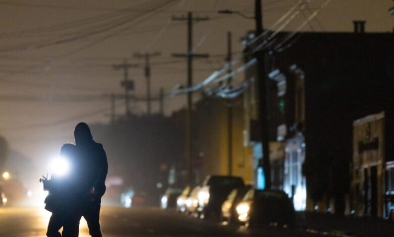 Σαν-Φρανσίσκο:-Βυθίστηκαν-στο-σκοτάδι-130.000-κάτοικοι-–-Έμειναν-χωρίς-ρεύμα-και-φανάρια-για-όλο-το-βράδυ