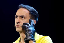 Τόλης-Παπαδημητρίου:-Ένας-άνθρωπος-πήγε-να-μπει-σε-έναν-οίκο-ανοχής-και-κατά-λάθος-ήρθε-στο-θέατρο