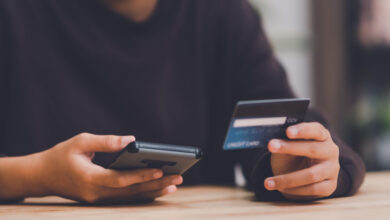 Οκτώ-στους-δέκα-Έλληνες-αγοράζουν-από-online-πλατφόρμες-χωρών-εκτός-ΕΕ