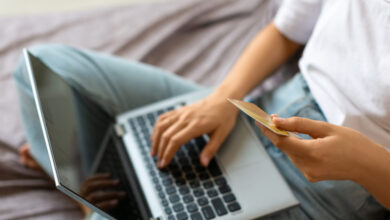 Ηλεκτρονικές-πληρωμές:-Πώς-άλλαξαν-την-ελληνική-οικονομία-την-τελευταία-δεκαετία