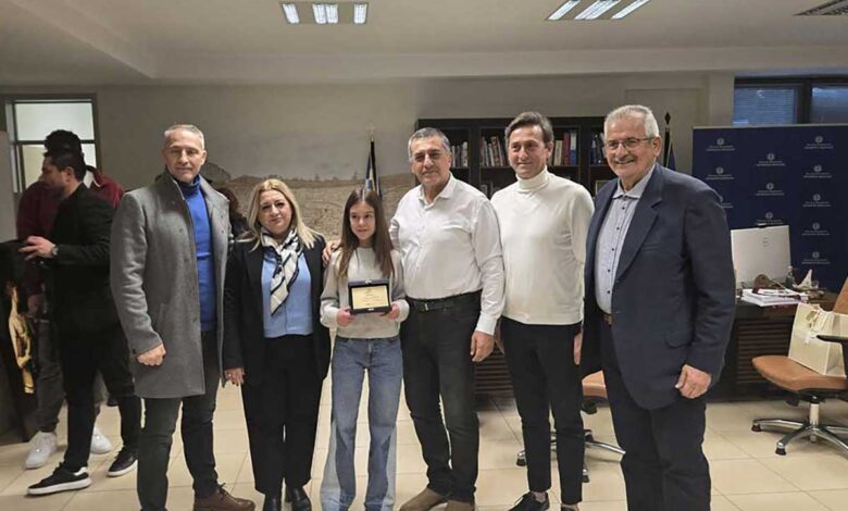 taekwondo:-Βραβεύτηκε-η-Μελιτίνη-Γρηγορίου-του-ΖΕΥΣ-Τρικάλων-από-την-Περιφέρεια-Θεσσαλίας