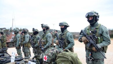 «Τύμπανα»-πολέμου-στην-Ευρώπη:-Πώς-αντιδρούν-οι-Έλληνες-στο-ενδεχόμενο-μίας-σύρραξης