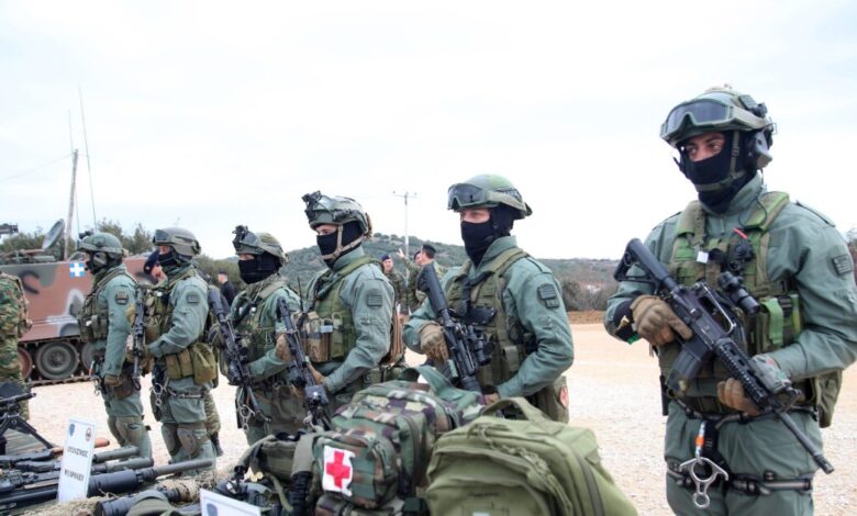 «Τύμπανα»-πολέμου-στην-Ευρώπη:-Πώς-αντιδρούν-οι-Έλληνες-στο-ενδεχόμενο-μίας-σύρραξης