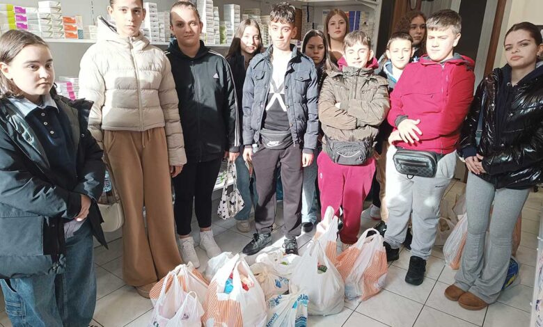 Γυμνάσιο-Οξύνειας:-Δώρα-καρδιάς-στο-Κοινωνικό-Παντοπωλείο