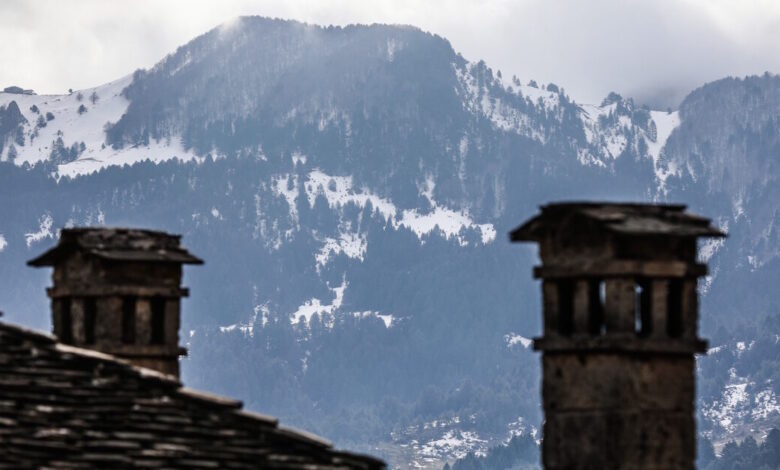 Βαρύ-πλήγμα-στον-χειμερινό-τουρισμό:-Ακυρώσεις-έως-50%-σε-ορεινούς-προορισμούς
