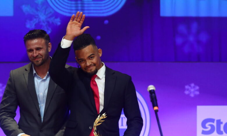 Ο-Εμμανουήλ-Καραλής-αναδείχθηκε-κορυφαίος-αθλητής-για-το-2025-–-Όλα-τα-βραβεία-του-ΠΣΑΤ