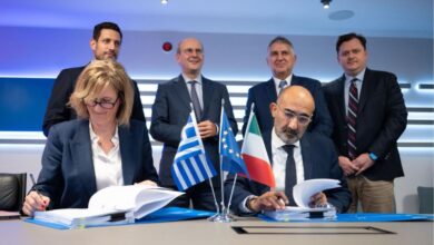 Υπεγράφη-η-σύμβαση-για-23-νέα-τρένα-–-«Γυρίζουμε-μια-νέα-σελίδα-για-τον-ελληνικό-σιδηρόδρομο»