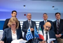 hellenic-train:-Υπογράφηκε-η-παραγγελία-για-23-νέα-τρένα-συνολικής-επένδυσης-420-εκατ.-ευρώ-–-Έως-το-2027-τα-πρώτα-δρομολόγια