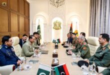 Σημαντική-στρατιωτική-συμφωνία-του-Λίβυου-στρατάρχη-Χάφταρ-με-το-Πακιστάν