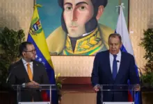 Με-τον-υπουργό-Εξωτερικών-της-Βενεζουέλας-συνομίλησε-ο-Σεργκέι-Λαβρόφ