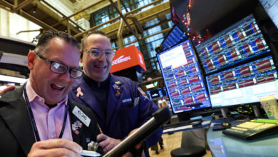 wall-street:-Με-κέρδη-έκλεισαν-οι-μετοχές-στην-αρχή-της-εορταστικής-εβδομάδας-–-Ο-s&p-500-καταγράφει-τρίτη-συνεχόμενη-ημέρα-κερδών