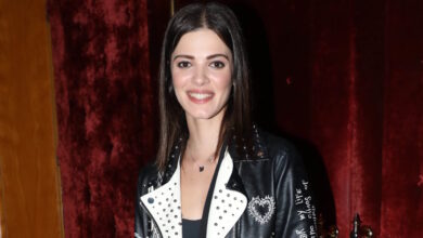 Τζένη-Καζάκου:-«Βλέπω-τις-ταινίες-της-γιαγιάς-μου-και-την-παρατηρώ,-η-ομοιότητά-μας-με-συγκινεί»