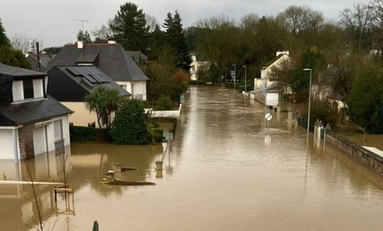 Γαλλία:-Υπερχείλισαν-ποτάμια-σε-πέντε-περιφέρειες-–-Πάνω-από-1.000-κλήσεις-στην-πυροσβεστική