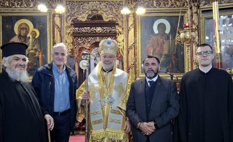 Στο-πλευρό-του-Επισκόπου-Κιγκάλι-το-Σωματείο-Ιεροψαλτών-Τρικάλων