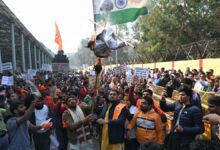 Νέο-Δελχί:-Ινδουιστές-περικύκλωσαν-την-πρεσβεία-του-Μπαγκλαντές