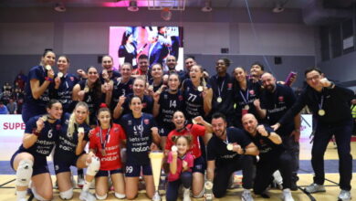 Σούπερ-Καπ-γυναικών-βόλεϊ:-Ο-Πανιώνιος-«λύγισε»-τον-Ολυμπιακό-και-πήρε-τον-πρώτο-του-τίτλο-–-ΒΙΝΤΕΟ