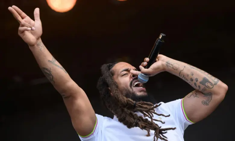 Καμία-δίωξη-στους-bob-vylan-για-το-επί-σκηνής-«Θάνατος-στις-idf»