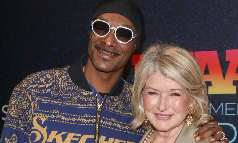 Η-Μάρθα-Στιούαρτ-στο-ιδιοκτησιακό-σχήμα-της-Σουόνσι-μετά-τον-snoop-dogg