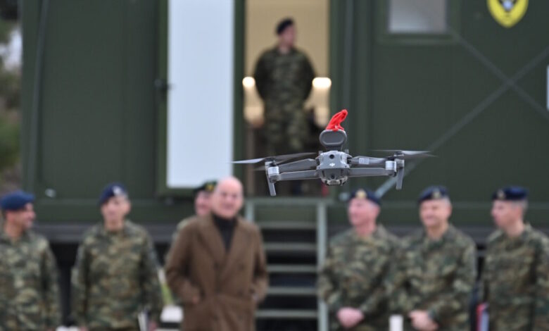 Στην-Ξάνθη-η-δεύτερη-στρατιωτική-παραγωγής-drones:-«Θα-κατασκευάζονται-1.000-το-μήνα»-αποκάλυψε-ο-Δένδιας