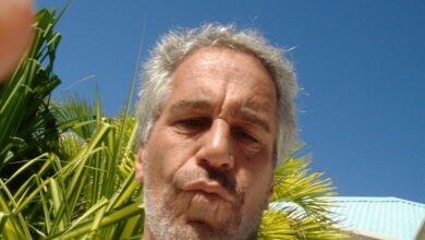 Τζέφρι-Έπσταϊν:-Ανακαλύφθηκαν-πάνω-από-1-εκατ.-νέα-έγγραφα-που-μπορεί-να-έχουν-σχέση-με-την-υπόθεση-του