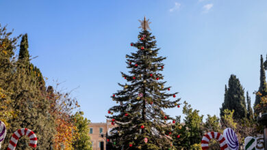 Ηλιόλουστος-ο-καιρός-των-Χριστουγέννων,-υποχωρούν-σταδιακά-οι-βροχές-–-Κρύο-και-χιόνια-στα-ορεινά-την-Πρωτοχρονιά