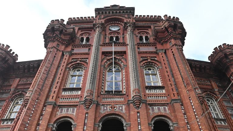 Λύση-στο-πρόβλημα-προσωρινής-μετεγκατάστασης-της-Πατριαρχικής-Μεγάλης-του-Γένους-Σχολής